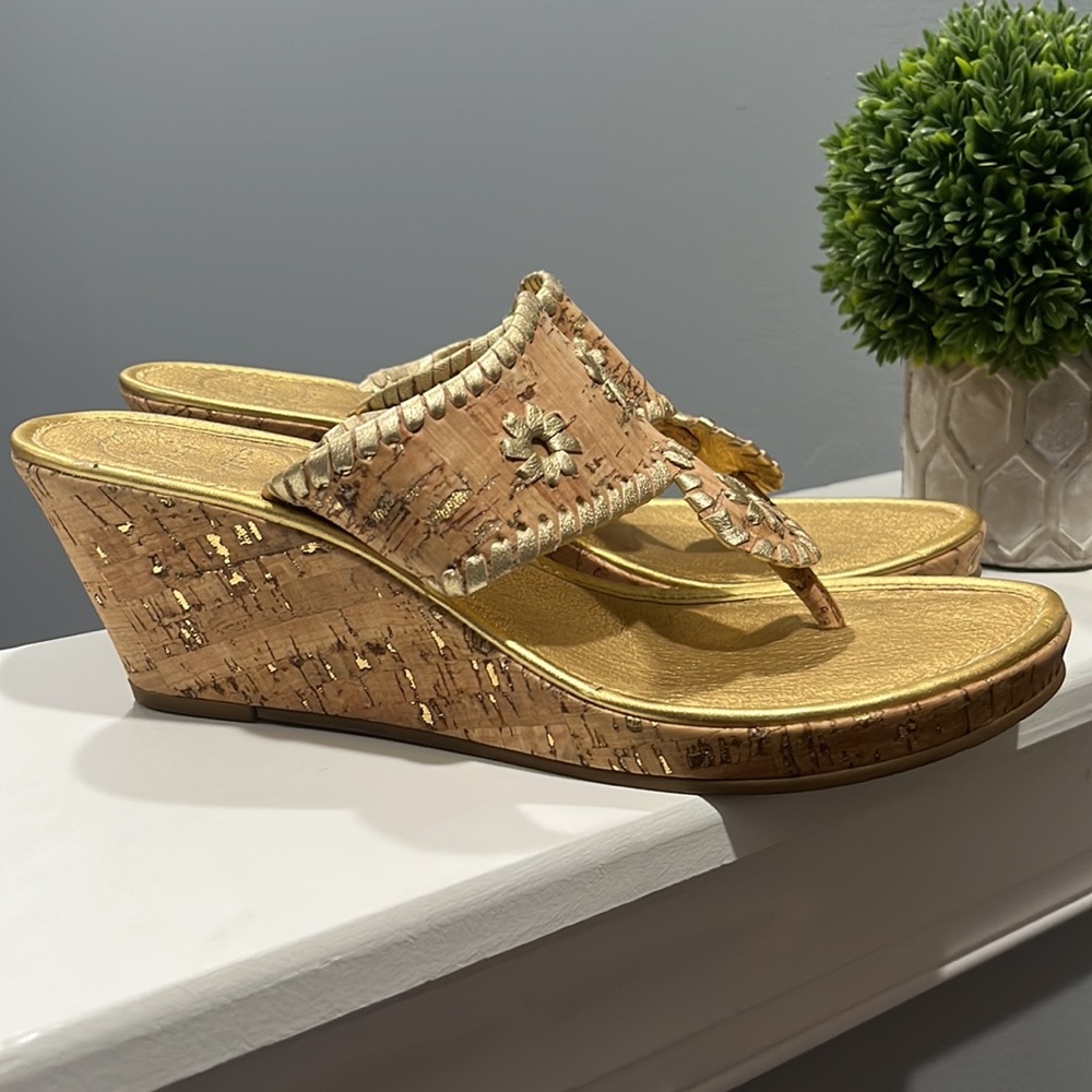 Jack Roger’s gold wedge